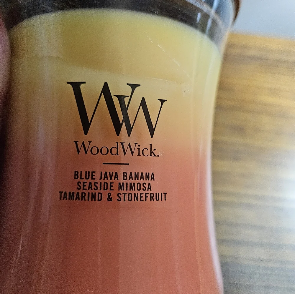 WoodWick Multilayer Scented Candle - Picture 2 of 6
